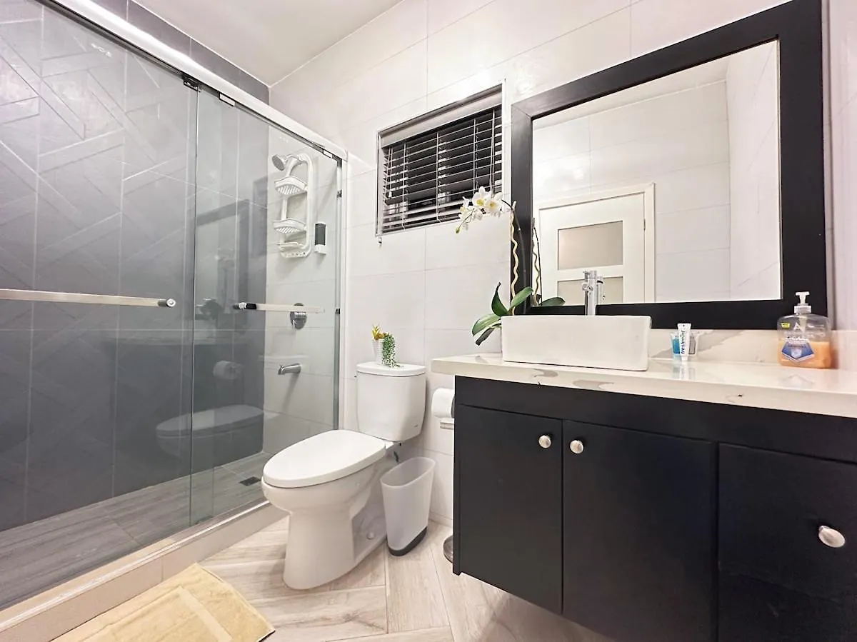 Apartment Modern And Cozy 1Br Condo In Kgn Kingston